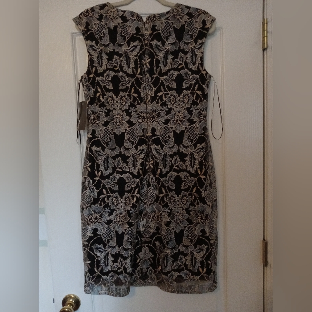 Dress - Picture 2 of 3